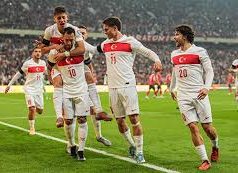 A MİLLÎ FUTBOL TAKIMIMIZ 24 YIL SONRA DÜNYA KUPASINDA: 24 YIL DİLE KOLAY