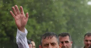 SİYASÎ ve HUKUKÎ AÇIDAN MUTLAK BUTLAN Özgür Özel Mutlak Butlan Tepkisi